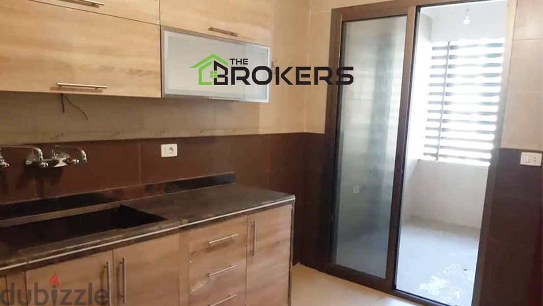 Apartment for Sale in Bechara El Khoury شقة  للبيع في بشارة الخوري 4