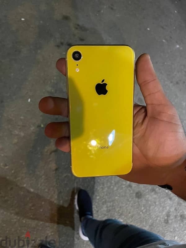 iPhone XR  64 GB ( ios 18 ) 0