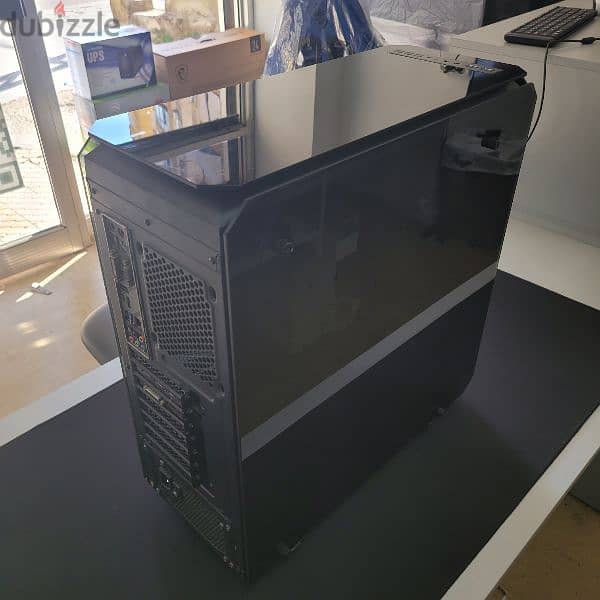 super clean Case I7-8th / 1080TI / 16GB / 1TB / Z390 5