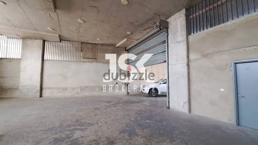 L12925-Warehouse With A High-Ceiling For Rent In Fanar