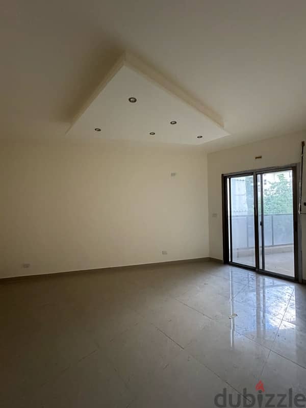 Apartment for Sale in Louaize - شقة مميزة للبيع في اللويزه 4