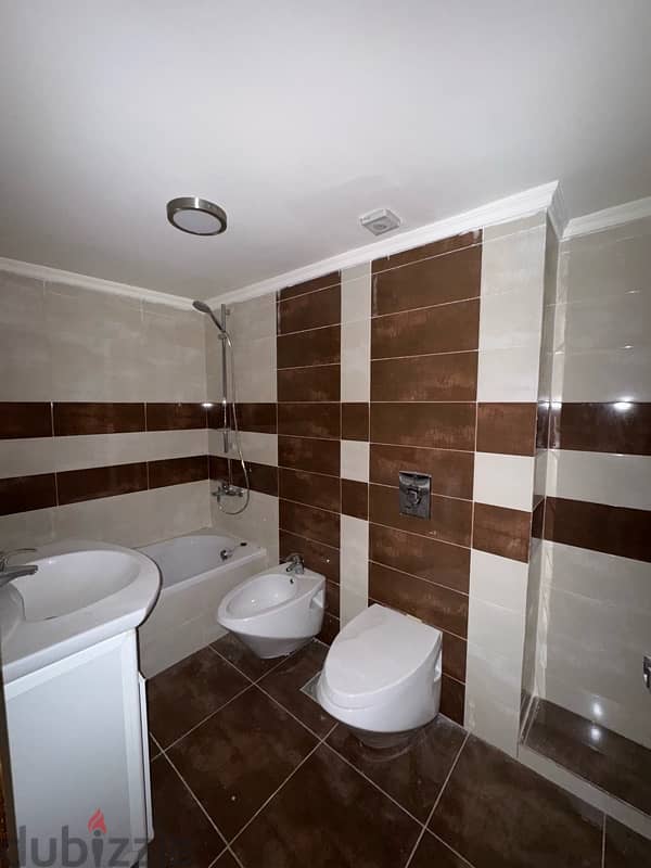 Apartment for Sale in Louaize - شقة مميزة للبيع في اللويزه 5