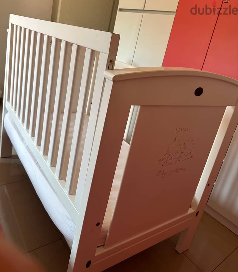 White Wooden Baby Crib - Large Size, Excellent Condition 3