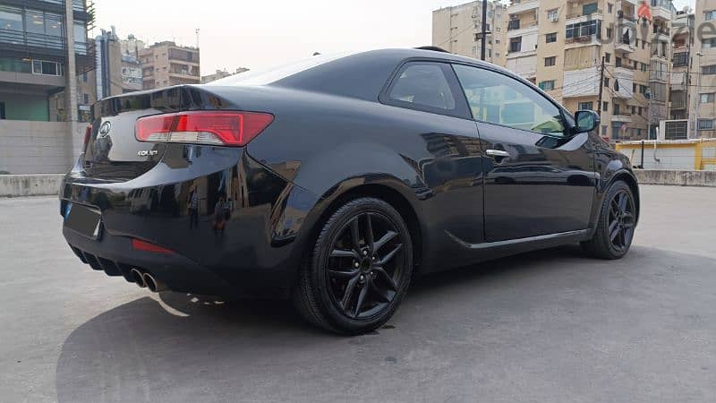 Kia Cerato 2012 1