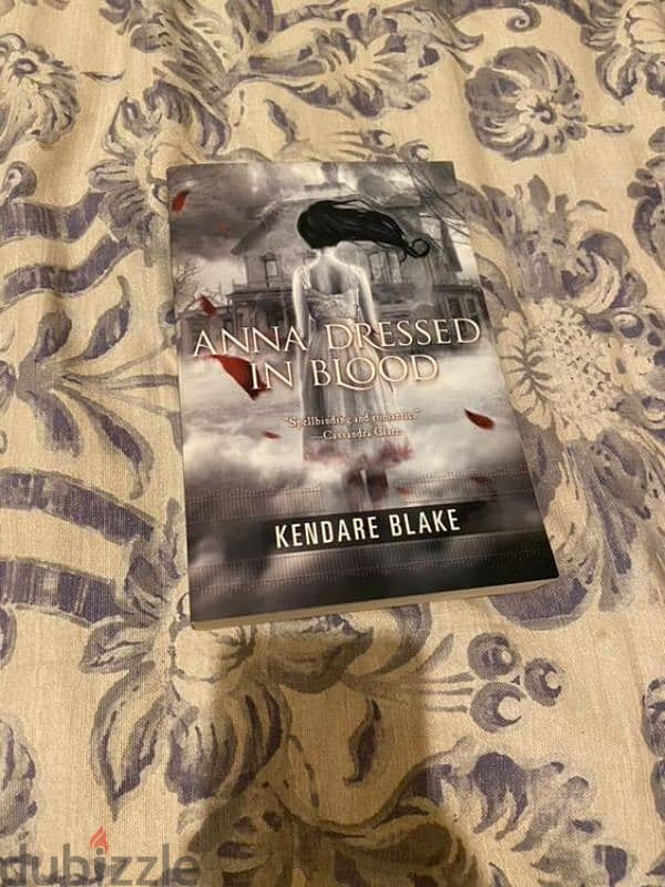 Anna Dressed in Blood Book 1 - Kendare Blake 0