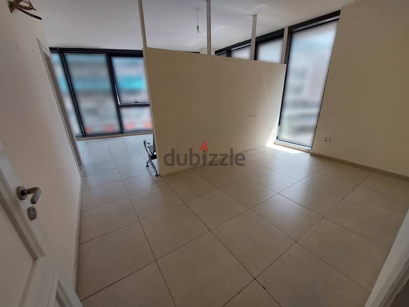 Office for rent in Bekfaya مكتب للايجار في بكفيا 4