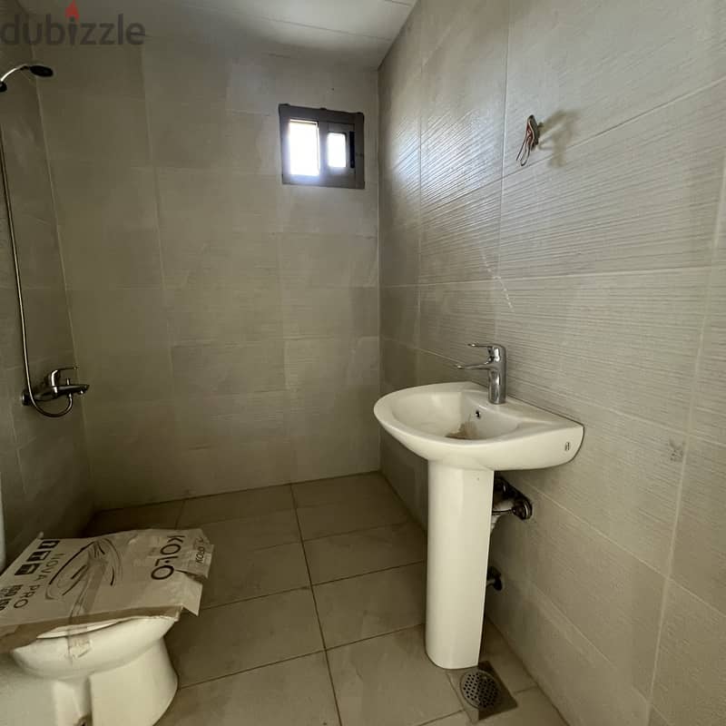 Apartment for sale in Mazraat Yachouh شقة للبيع في مزرعة يشوع 7