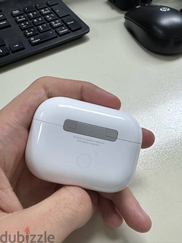 Apple AirPods Pro 2 MagSafe Charging USB-C New 1 Year warranty 3