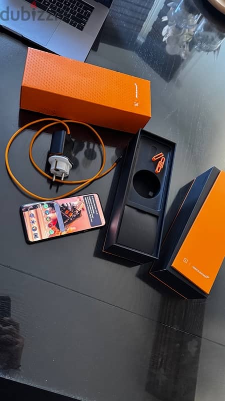 Oneplus 7T Pro McLaren edition 5G 4