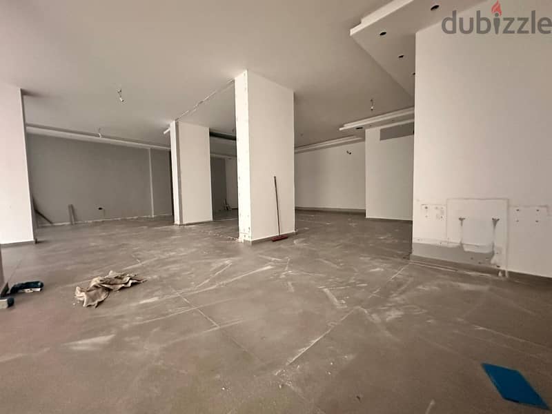 Shop For Rent In Manara - Beirut محل للإيجار في المنارة - بيروت 1