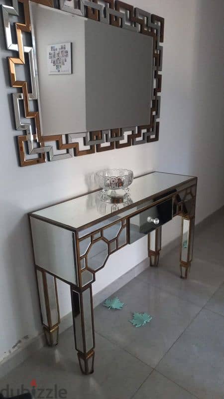 mirror console 0