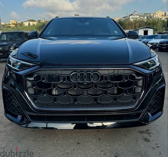 Audi Q8 2024 0