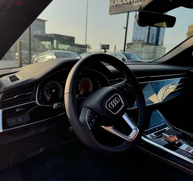 Audi Q8 2024 5