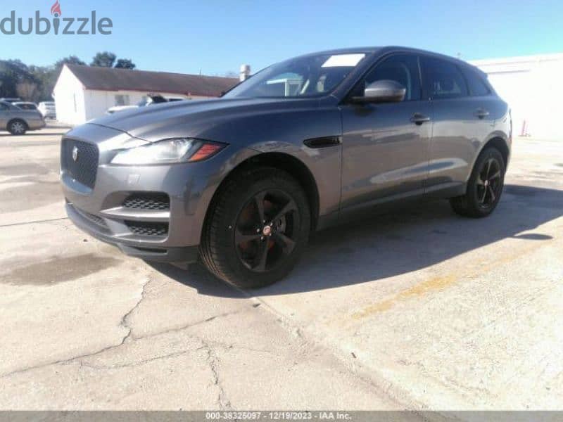 Jaguar F-Pace 2017 5