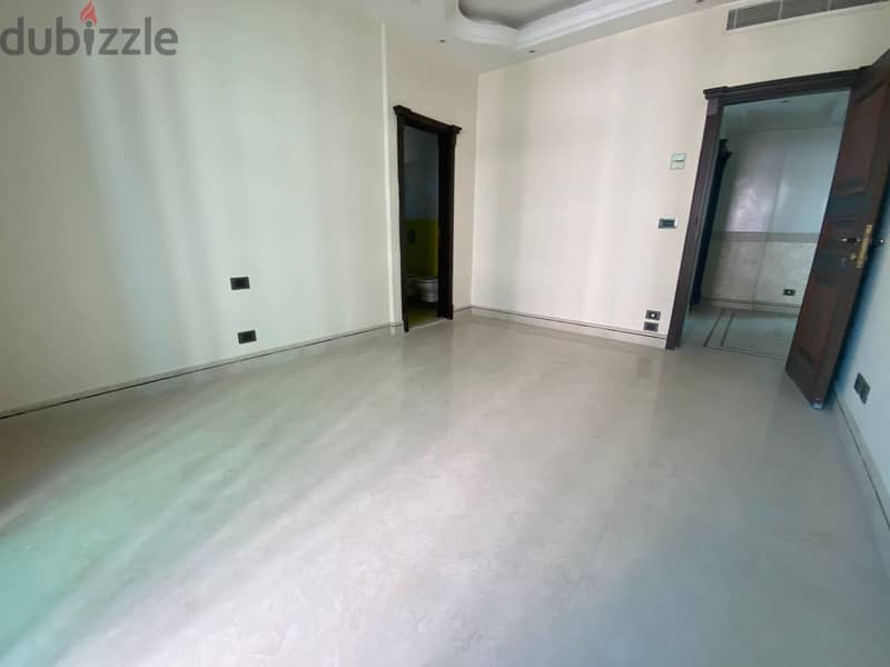 Apartment For Sale In Rawche شقة للبيع في الروشة 1