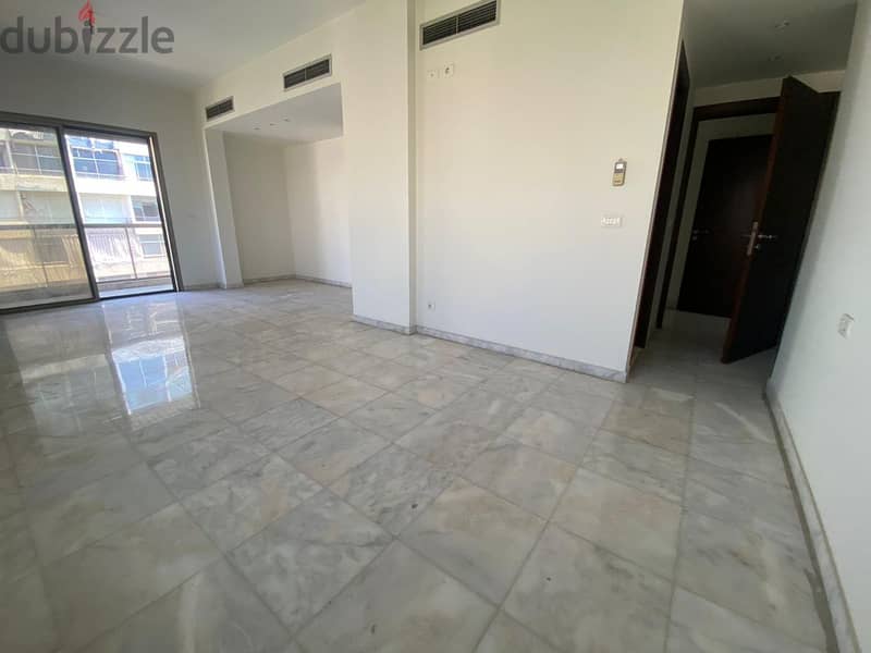 Apartment For Sale In Rawche شقة للبيع في الروشة 3