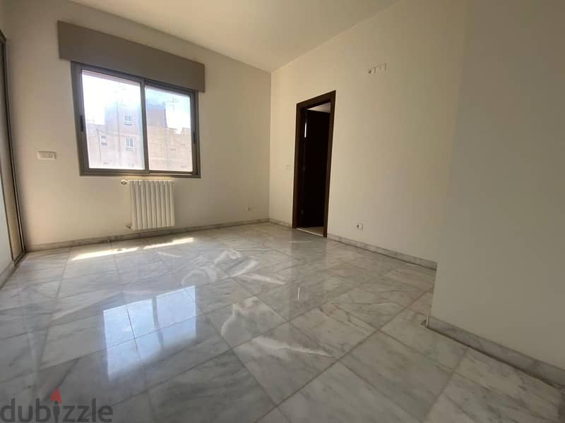 Apartment For Sale In Rawche شقة للبيع في الروشة 5