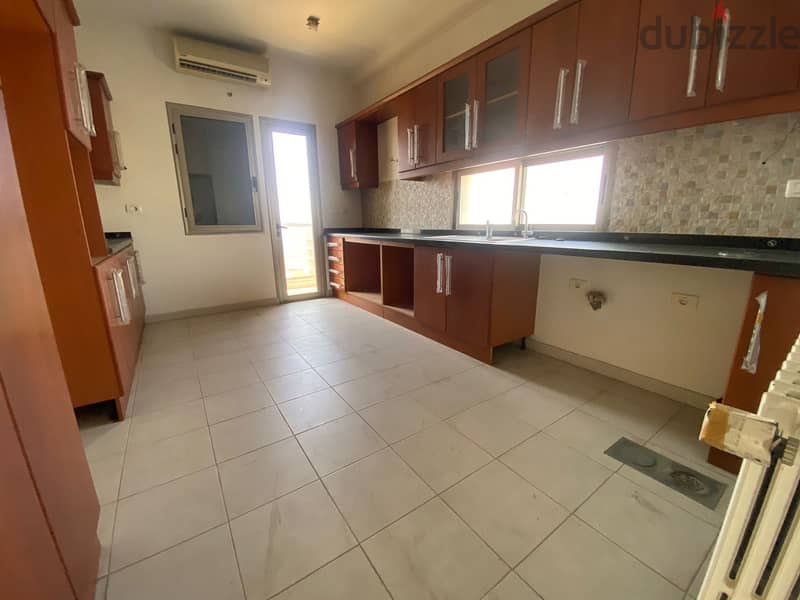 Apartment For Sale In Rawche شقة للبيع في الروشة 8