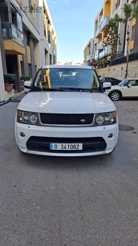 Land Rover Range Rover Sport 2011 1