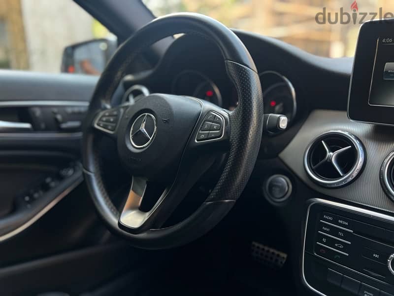 Mercedes-Benz GLA-Class 2016 10