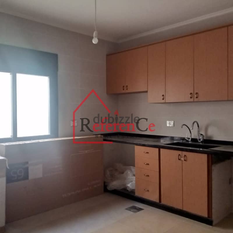 Apartment for sale in Louaizeh شقة للبيع في اللويزة 2