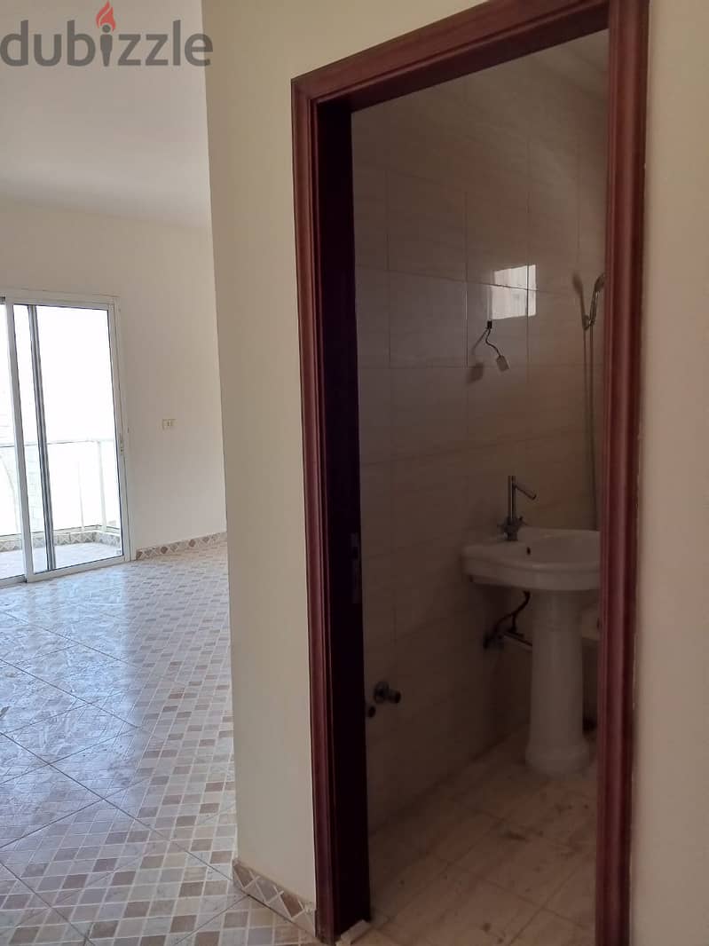 Apartment with terrace in wadi chahrour شقة مع تراس في وادي شحرور 4