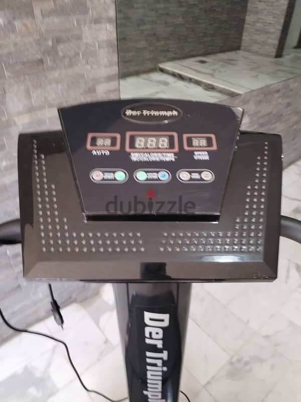 DER TRIUMPH vibration machine used like new 180$ 1