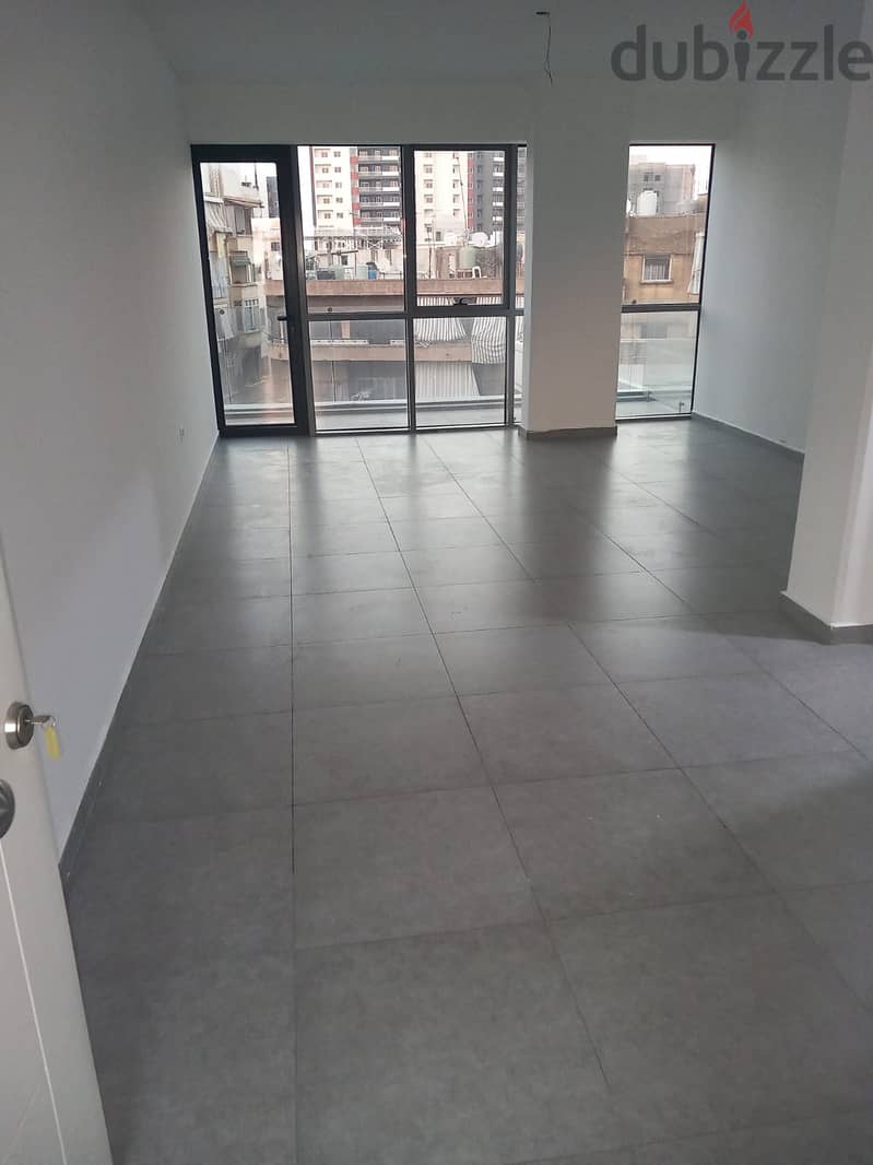 Office For Rent Burj Hammoud - للايجار مكتب برج حمود- 0