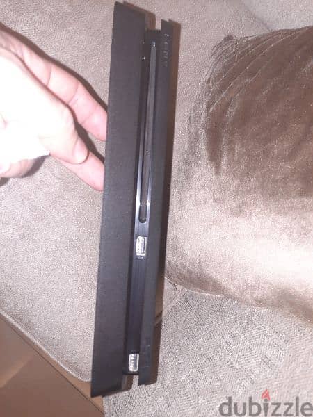 PS4 SLIM 1TB 3