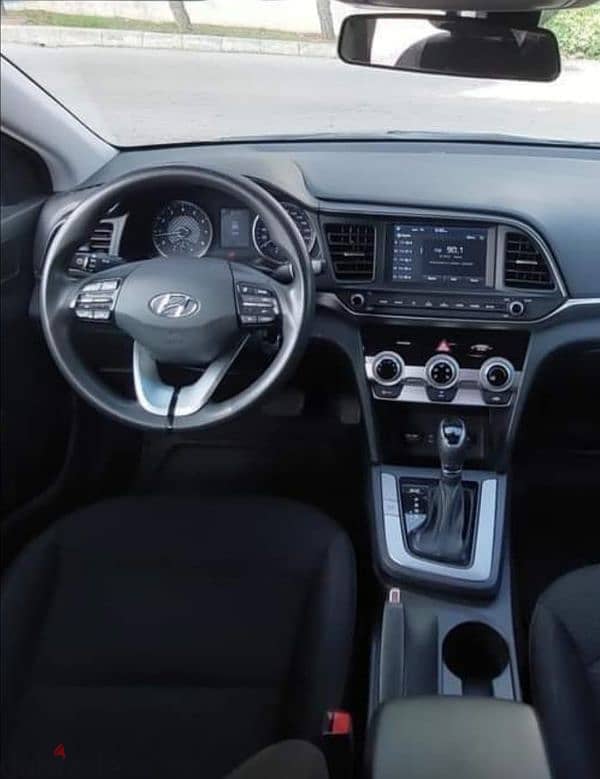 Hyundai Elantra 2019 2