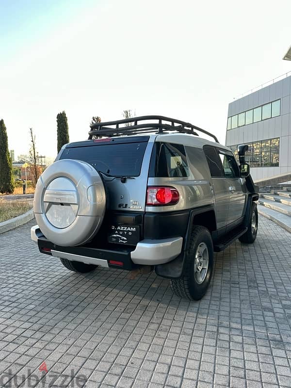 Toyota FJ Cruiser 2010 5