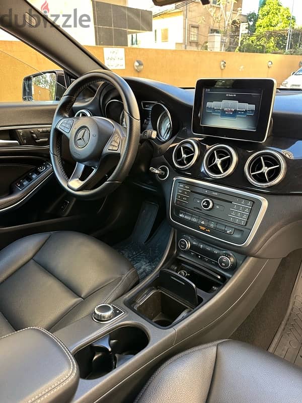 Mercedes CLA 250 AMG-line 2015 black on black (clean carfax) 7