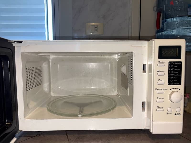 Campomatic microwave used LIKE NEW 2