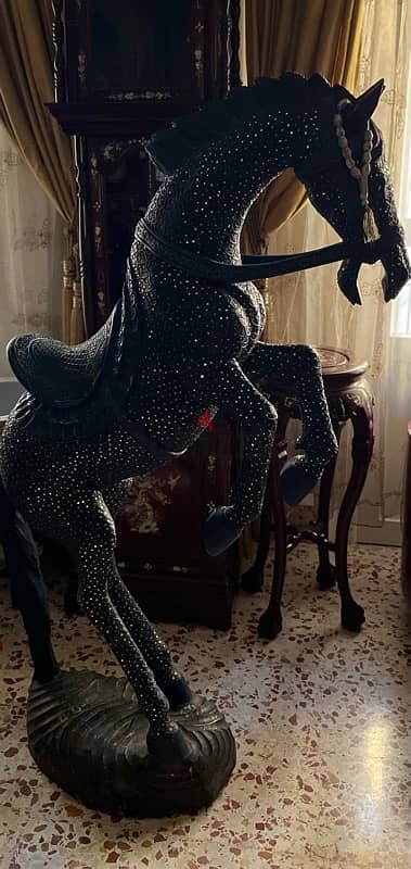 antique horse statue 1