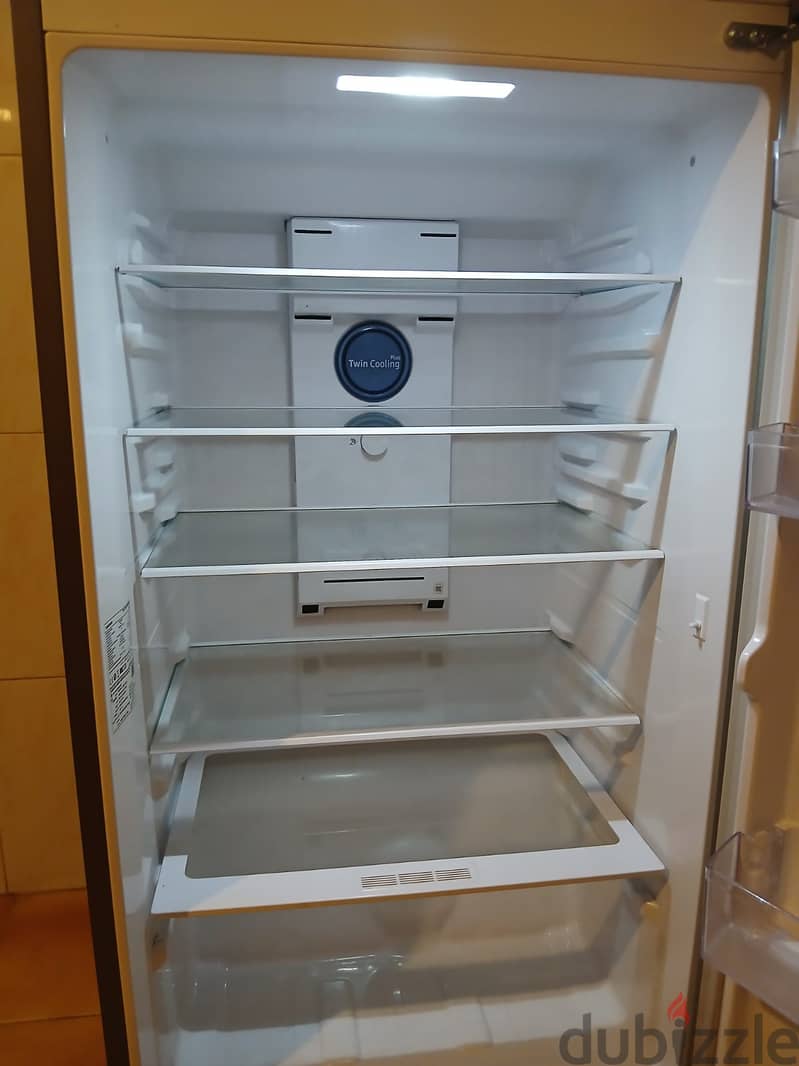 Samsung Refrigerator 180cm - Inverter Motor, Excellent Condition 6