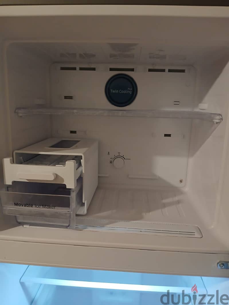 Samsung Refrigerator 180cm - Inverter Motor, Excellent Condition 8