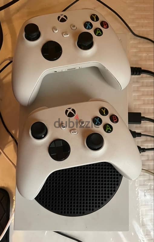 XBOX SERIES S - LIKE NEW 1