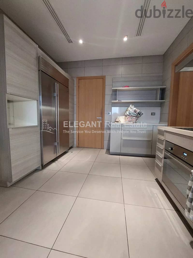 Flat for Rent | Spacious with Panoramic Sea View | Achrafieh 12