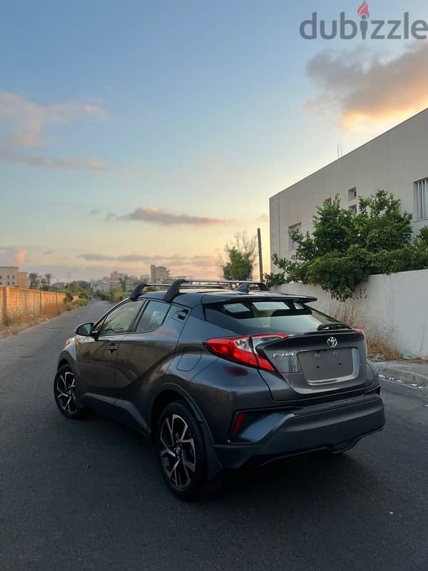 Toyota C-HR 2019 1