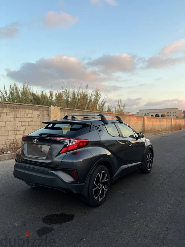 Toyota C-HR 2019 4