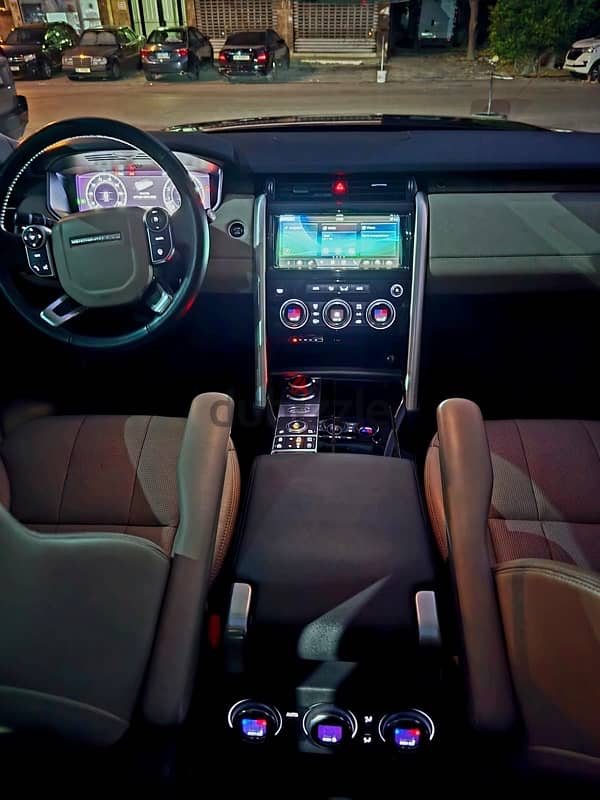 Land Rover Discovery 2017 11