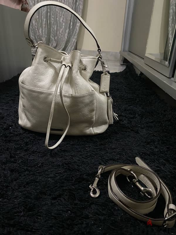 coach bag very good condition 2