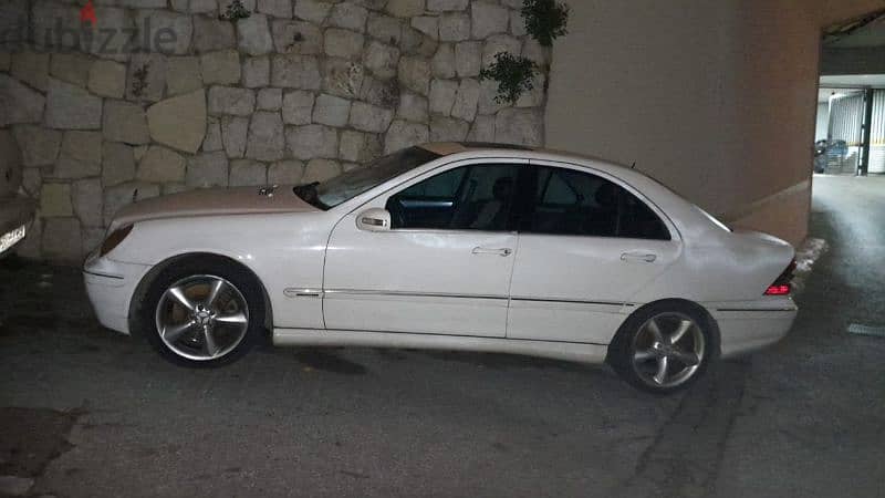 Mercedes-Benz C-Class 2005 0