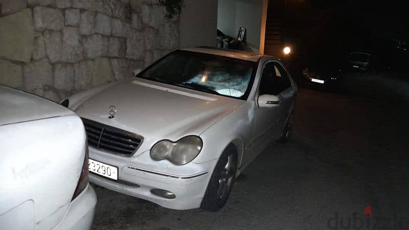 Mercedes-Benz C-Class 2005 2