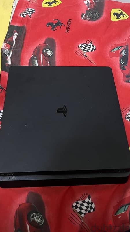 Ps4 slim 0