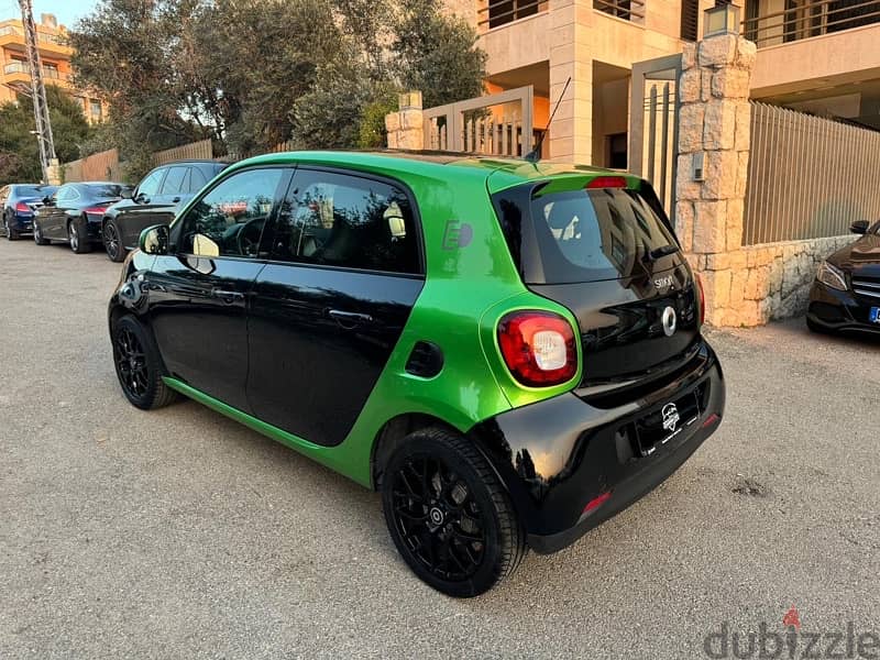 Smart forfour electric EQ 2017 prime german car full options! 2