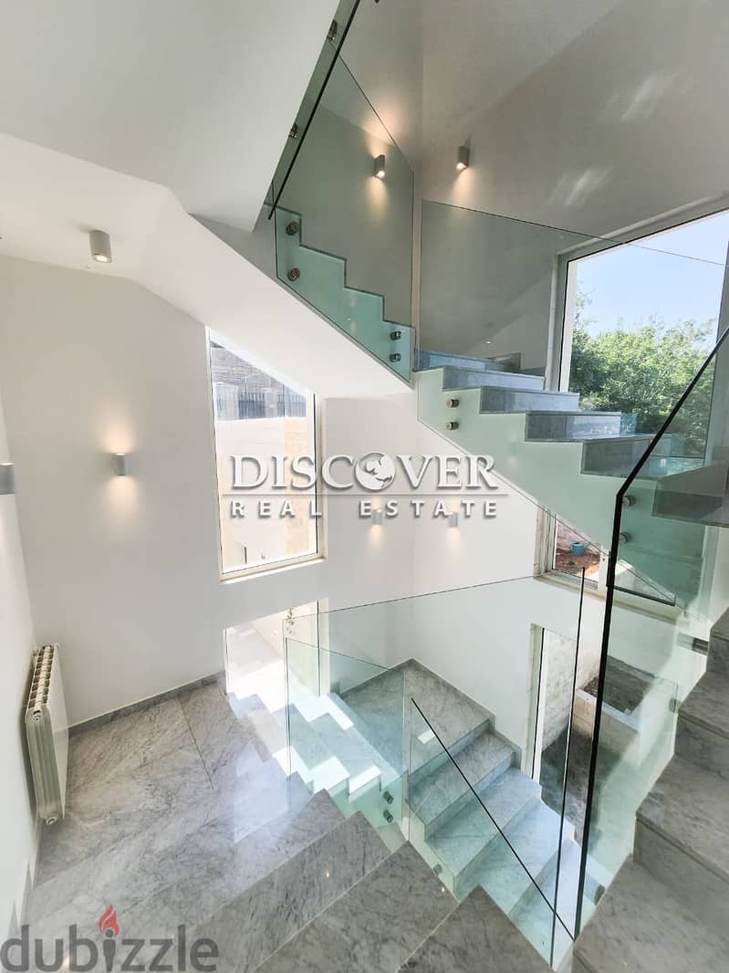 Luxury Villa with Unrivaled Sea Views | for sale in Jourit el ballout 11