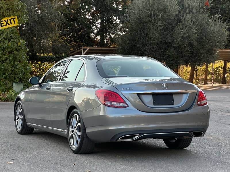 Mercedes-Benz C-Class 2016 2