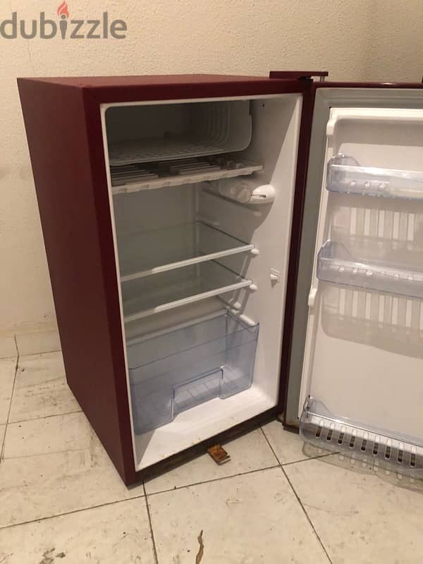 small refrigerator in excellent condition. 100$ 2