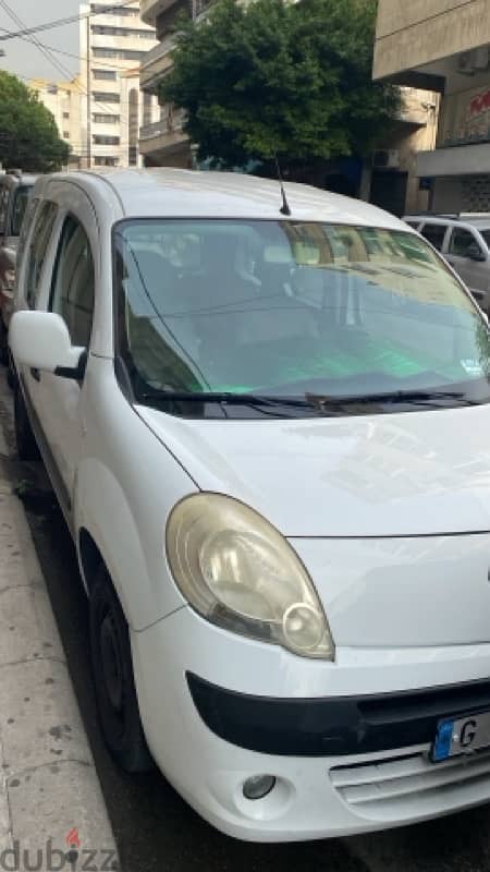 Renault Kangoo 2010 1